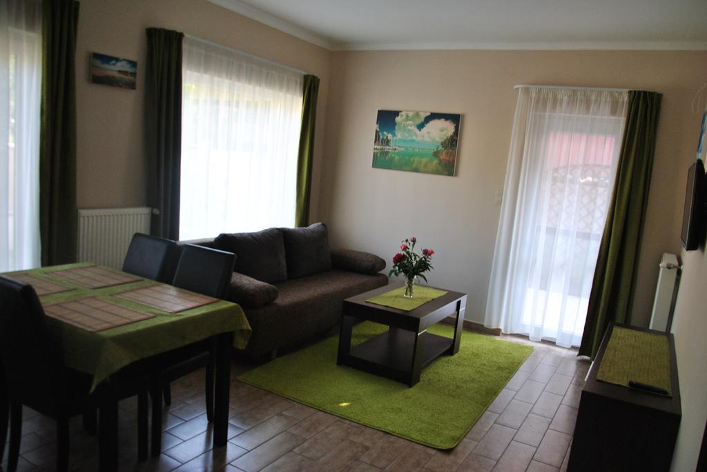 Panyi Apartman Siófok Kamer foto